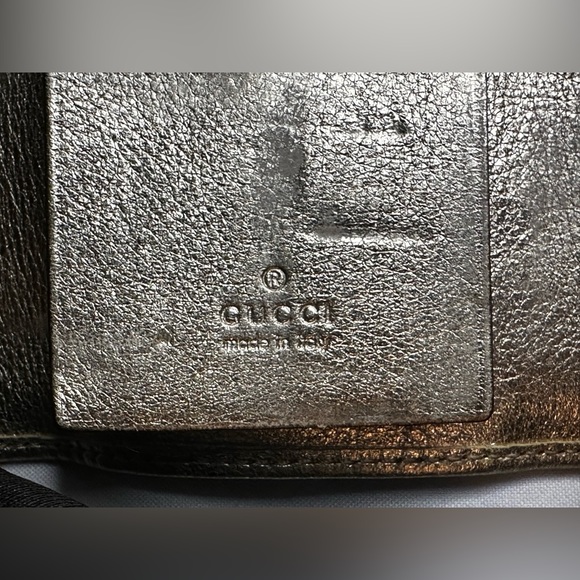 Authentic GUCCI Gold Monogram Key Holder GUC - Picture 7 of 17